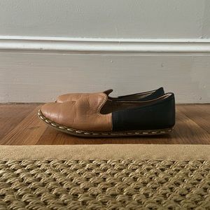 Savannah Tan and Black Sabahs Size 37 Women’s 6-6.5